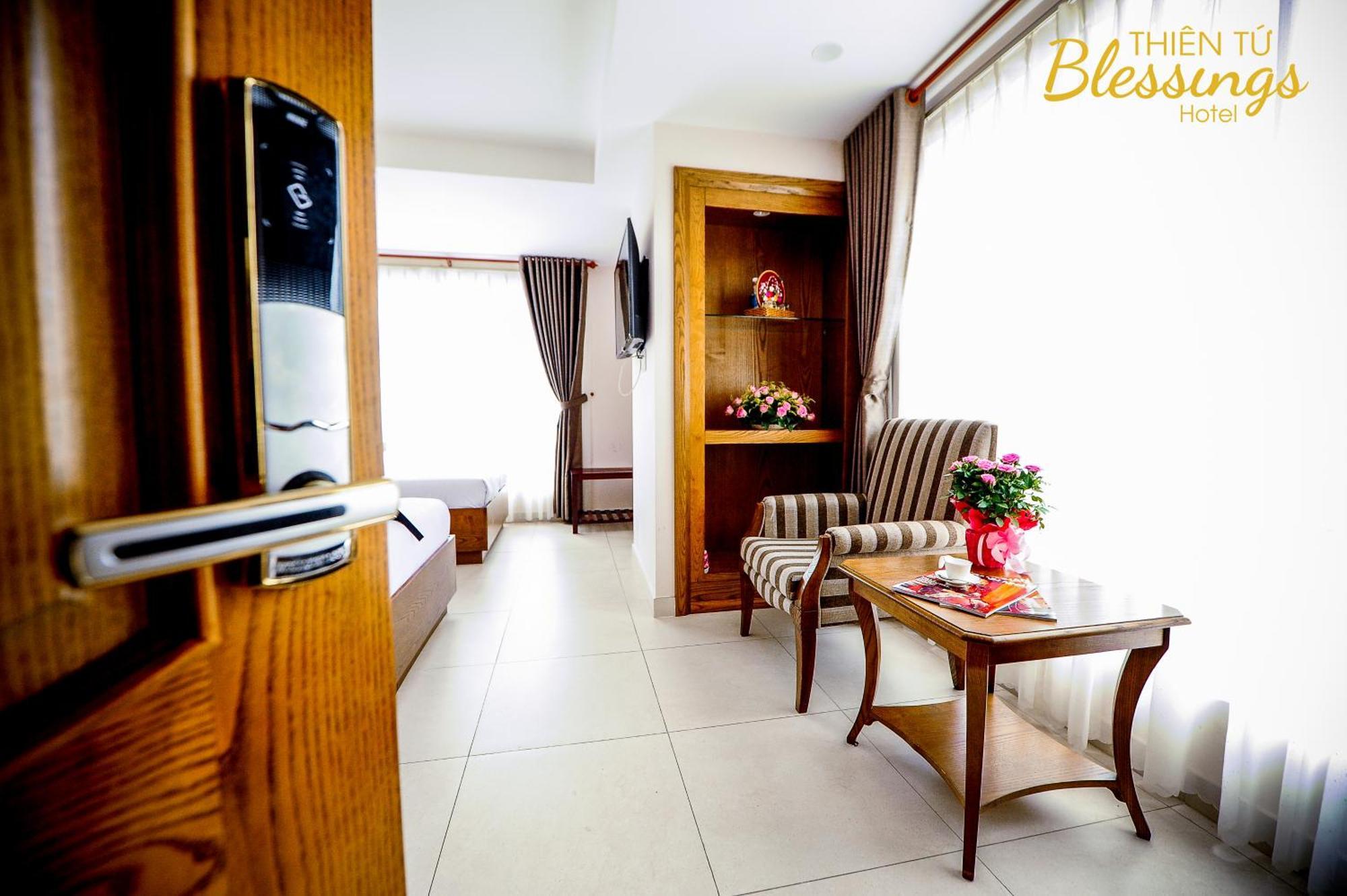 Thien Tu Hotel Хошимин Экстерьер фото